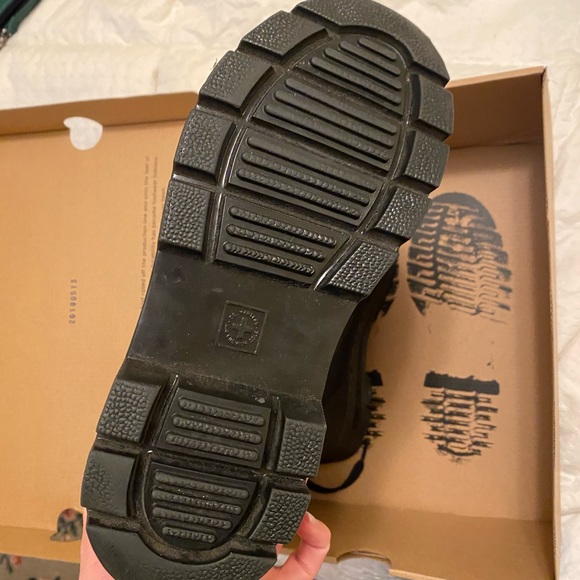 Dr Martens Boots - Picture 2 of 4